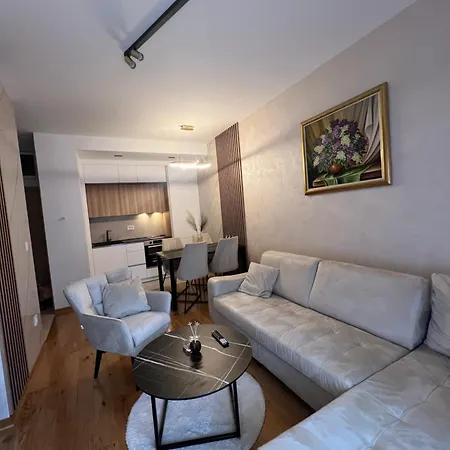 Teodora Apartment *